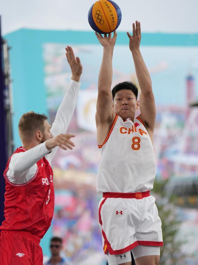 kaiyun网站-三人男篮战斗到最后,17比22不敌波兰遭遇连败