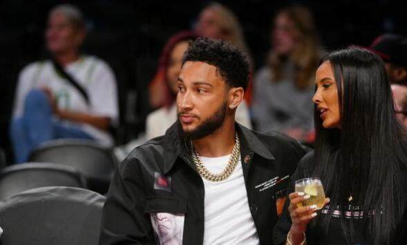 1660054408119099323.jpg 西蒙斯.jpg